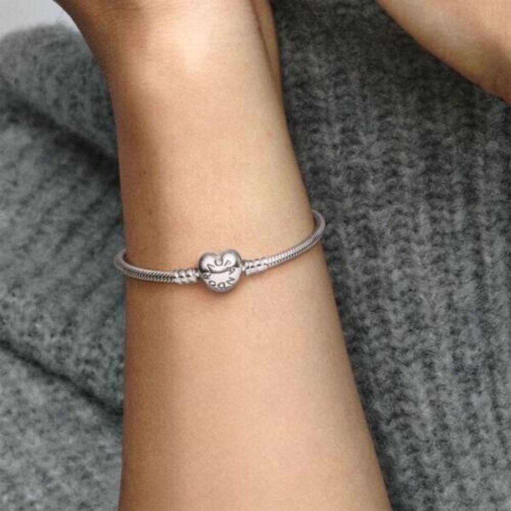 Pandora Moments Authentic  Heart Clasp Snake Chain Bracelet